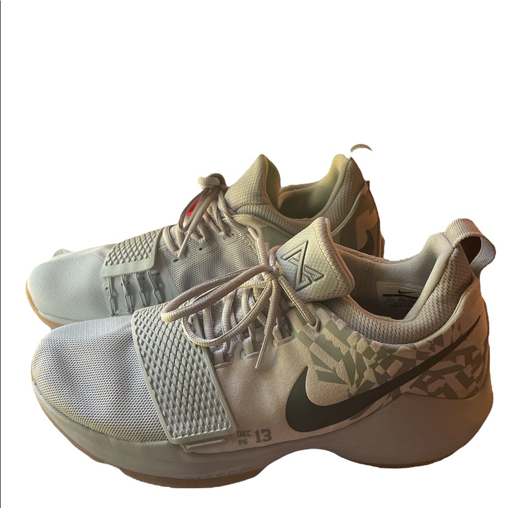 Nike Zoom Paul George Basketball Shoes